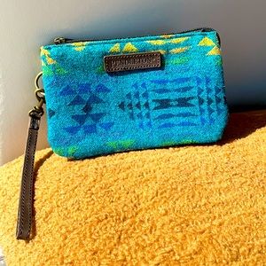Pendleton wallet/small clutch